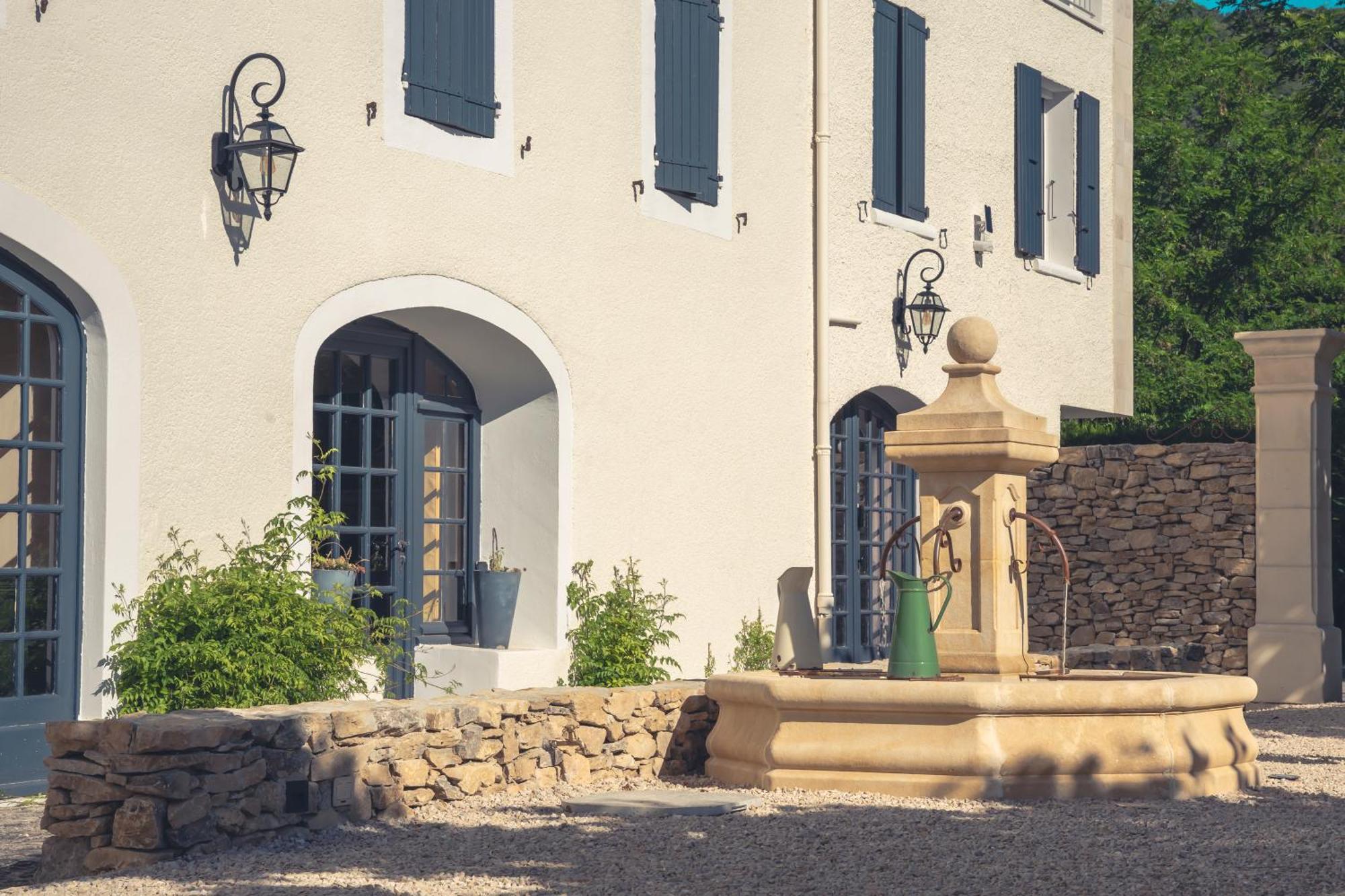 Logis Hotel Restaurant Le Plantevin Propiac Екстер'єр фото